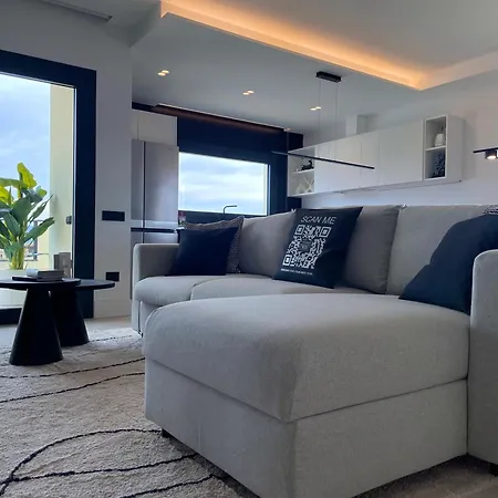 Apartamento Luxurious High-end 2br Penthouse+ Terrace+ Great View+ Parking - Historical Centre Olbia