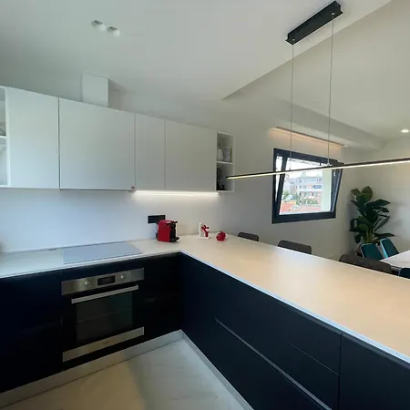 Apartment Luxurious High-end 2br Penthouse+ Terrace+ Great View+ Parking - Historical Centre