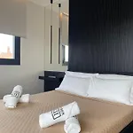 Appartement De Filippi Penthouse - 2br Sea View, Terrace & Parking, Old Town