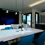 Appartement De Filippi Penthouse - 2br Sea View, Terrace & Parking, Old Town *