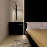 De Filippi Penthouse - 2br Sea View, Terrace & Parking, Old Town Appartement