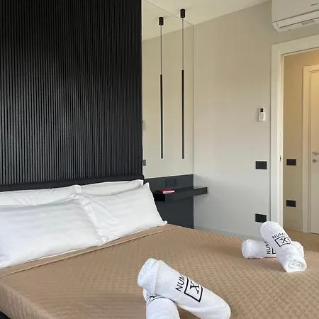 De Filippi Penthouse - 2br Sea View, Terrace & Parking, Old Town Διαμέρισμα