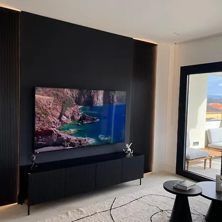 De Filippi Penthouse - 2br Sea View, Terrace & Parking, Old Town * Όλμπια