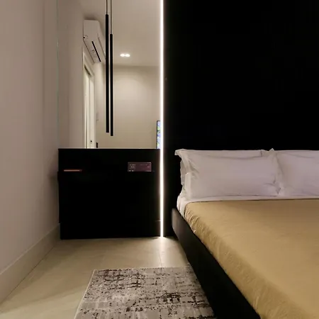 De Filippi Penthouse - 2br Sea View, Terrace & Parking, Old Town Διαμέρισμα