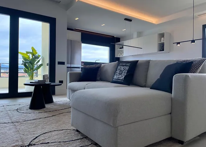 Lägenhet Luxurious High-end 2br Penthouse - Terrace - Great View - Parking - Historical Centre Olbia