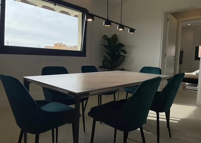 Lägenhet Luxurious High-end 2br Penthouse - Terrace - Great View - Parking - Historical Centre Olbia