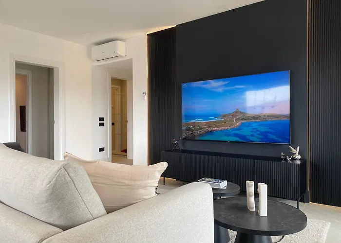 Apartamento Luxurious High-end 2br Penthouse - Terrace - Great View - Parking - Historical Centre Olbia